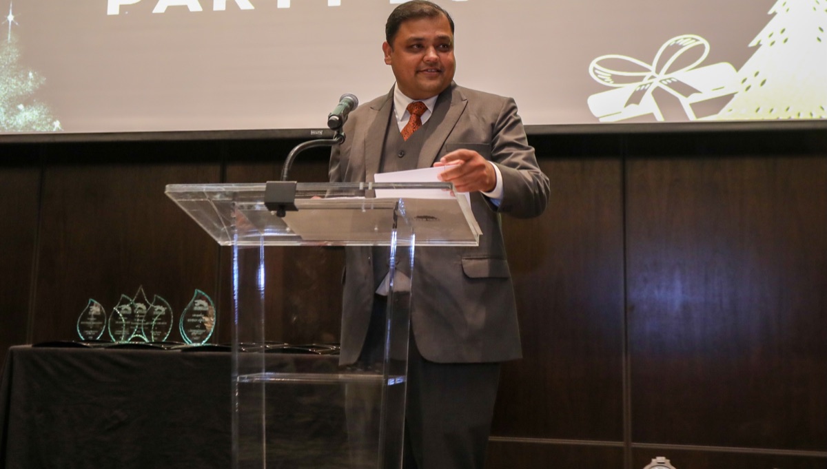 Amit Airon speaking at a company leadership event